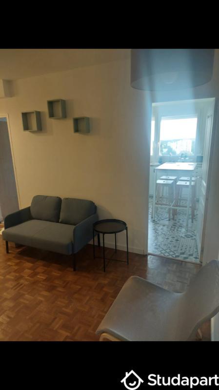 Chambre - 9 m² - 1 pièce