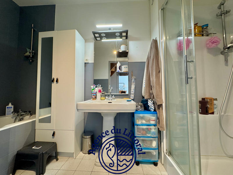 Maison - 210 m² - 8 pièces