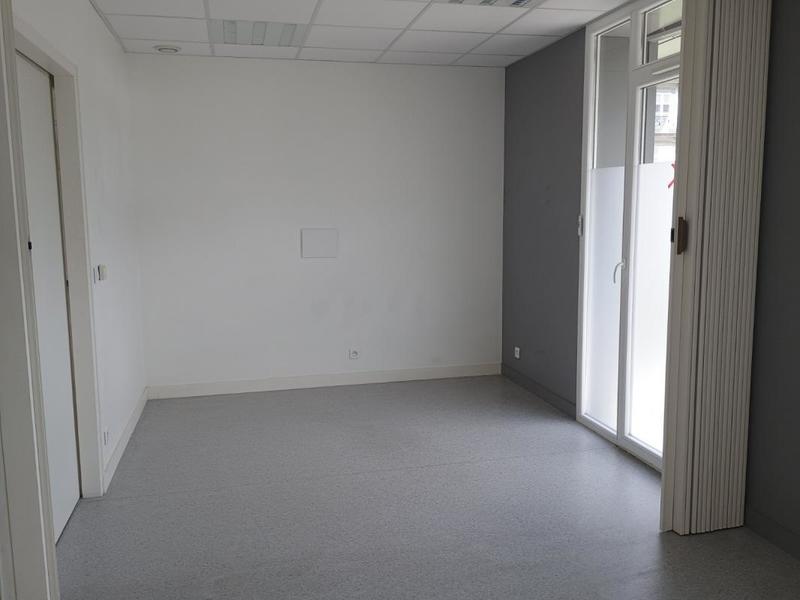 Bureau - 191 m² - 9 pièces