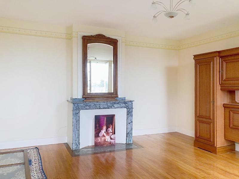 Maison - 300 m² - 12 pièces