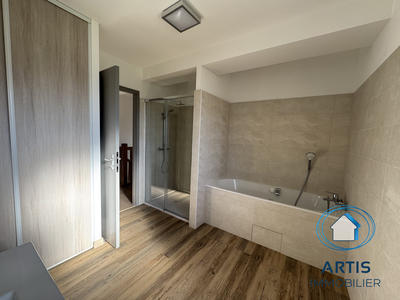 Maison - 165 m² - 6 pièces