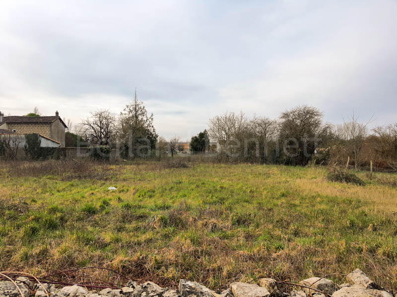 Terrain constructible - 612 m²