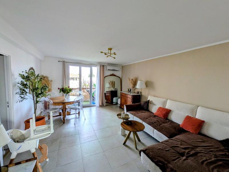 Appartement - 75 m² - 4 pièces