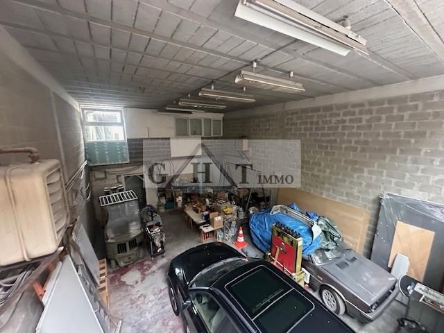 Entrepôt - 329 m²