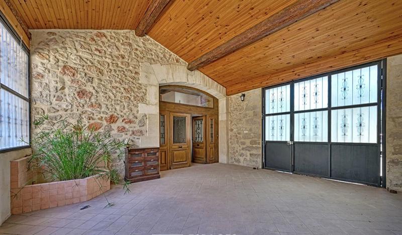 Maison - 247 m² - 9 pièces