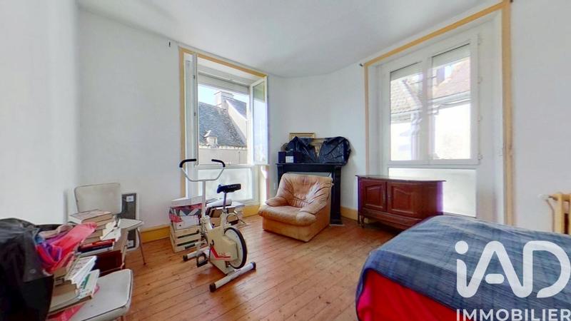 Maison - 224 m² - 7 pièces