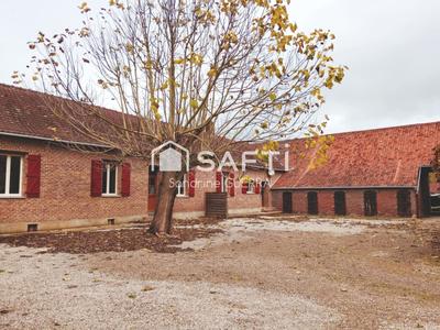 Maison - 244 m² - 12 pièces