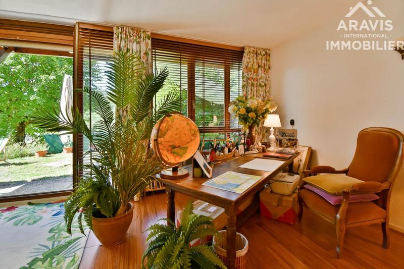 Appartement - 100 m² - 4 pièces