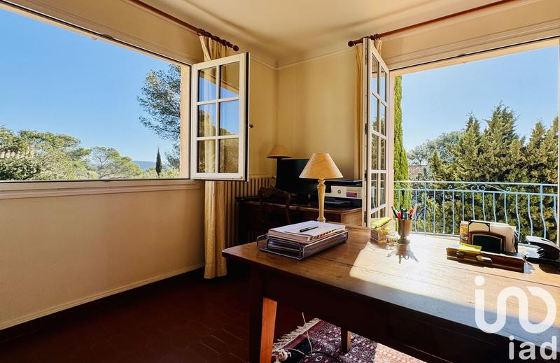 Maison - 350 m² - 8 pièces