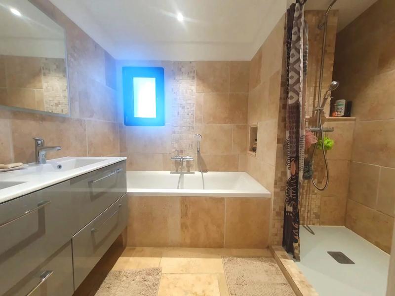 Maison - 123 m² - 5 pièces