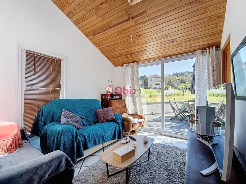 Maison - 220 m² - 12 pièces