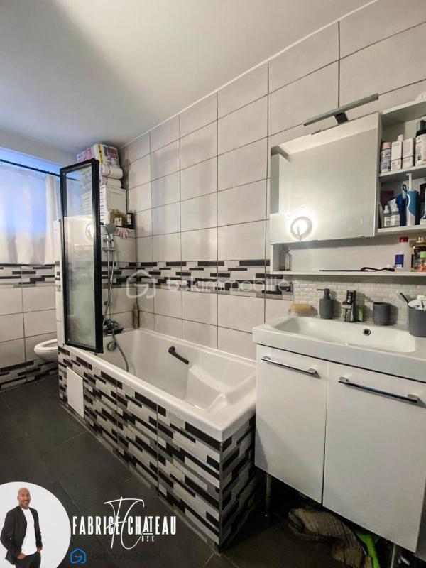 Maison - 93 m² - 5 pièces