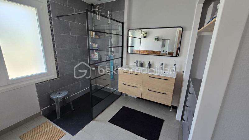 Maison - 122 m² - 5 pièces