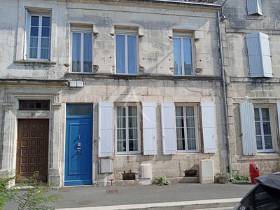 Maison - 158 m² - 6 pièces