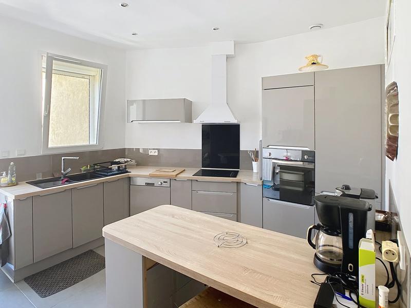 Appartement - 90 m² - 4 pièces