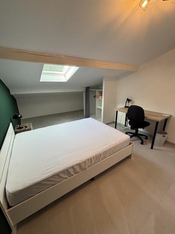 Chambre - 13 m² - 1 pièce