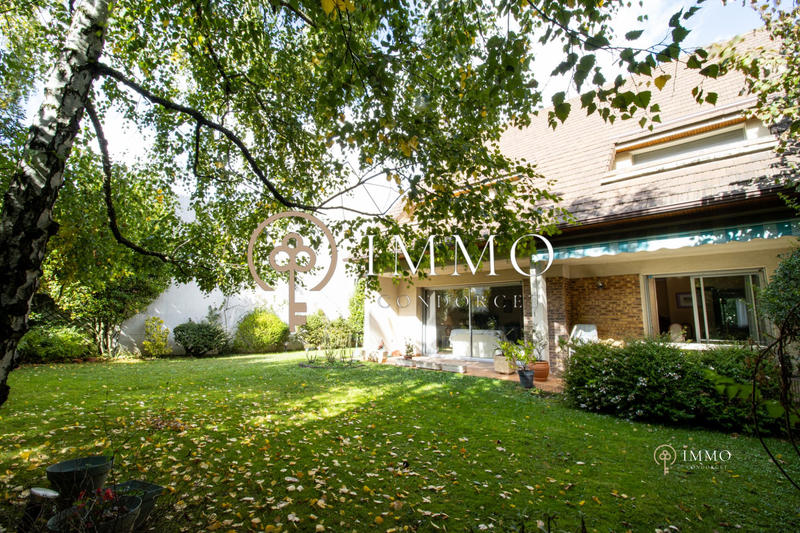 Maison - 150 m² - 6 pièces