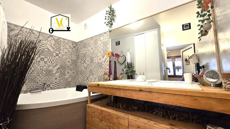 Duplex - 144 m² - 5 pièces