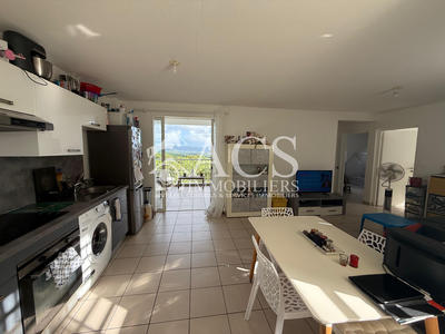 Appartement - 60 m² - 3 pièces