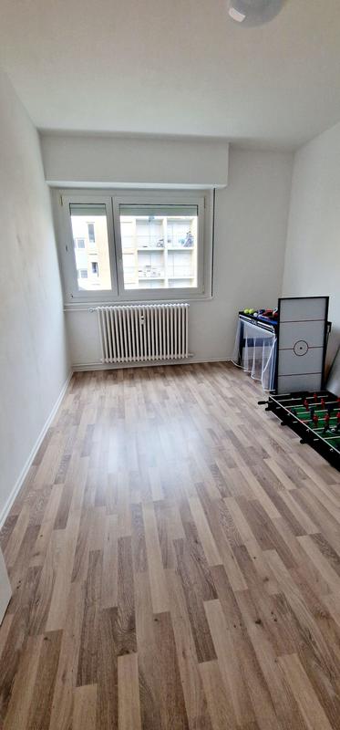 Appartement - 90 m² - 3 pièces