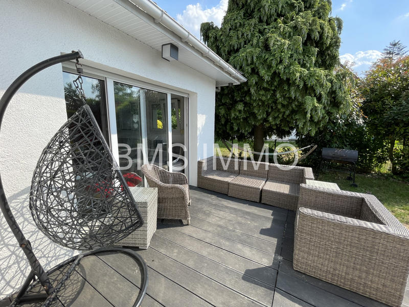 Maison - 95 m² - 4 pièces