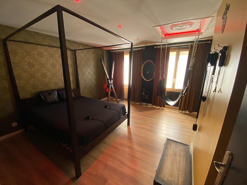 Maison - 147 m² - 12 pièces