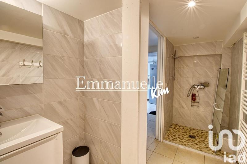 Maison - 270 m² - 8 pièces