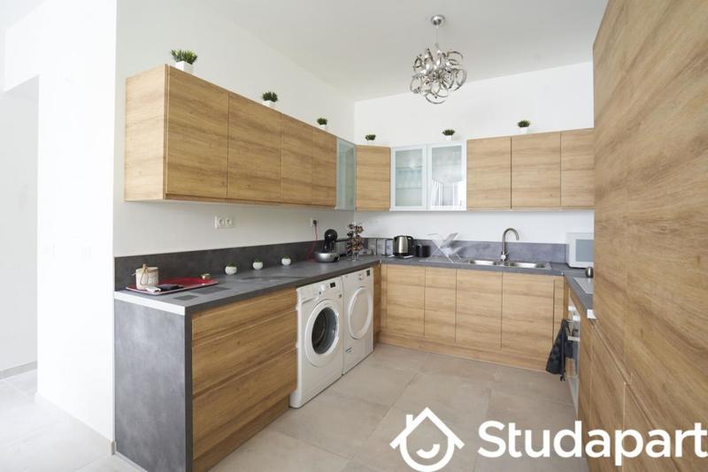 Chambre - 11 m² - 1 pièce