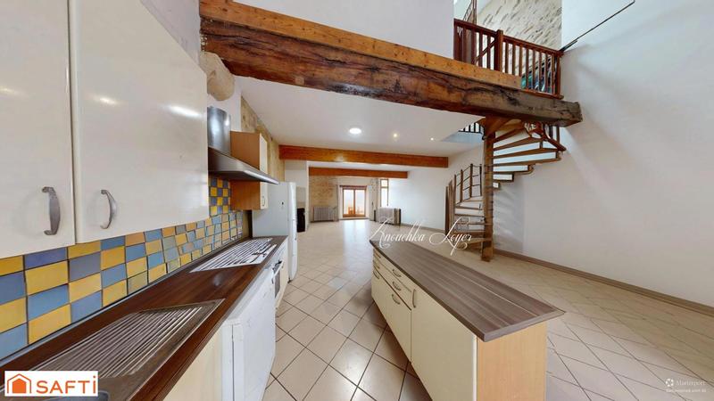 Maison de ville - 235 m² - 7 pièces