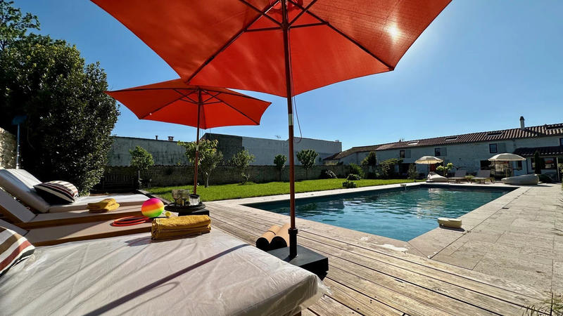 Maison - 207 m² - 9 pièces