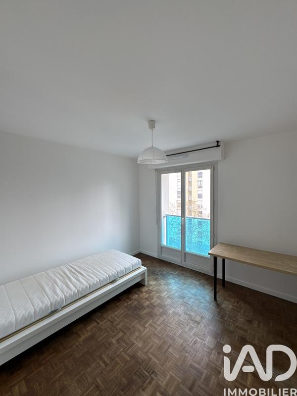 Appartement - 93 m² - 5 pièces