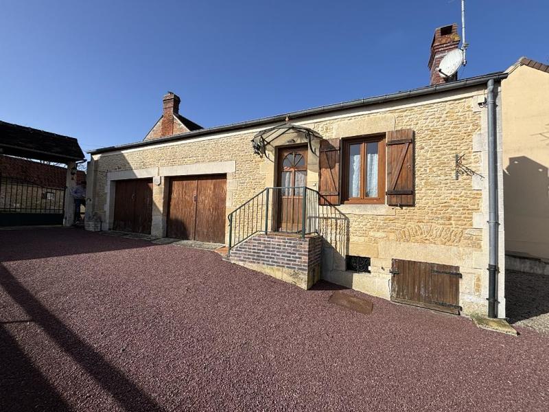 Maison ancienne - 300 m² - 2 pièces