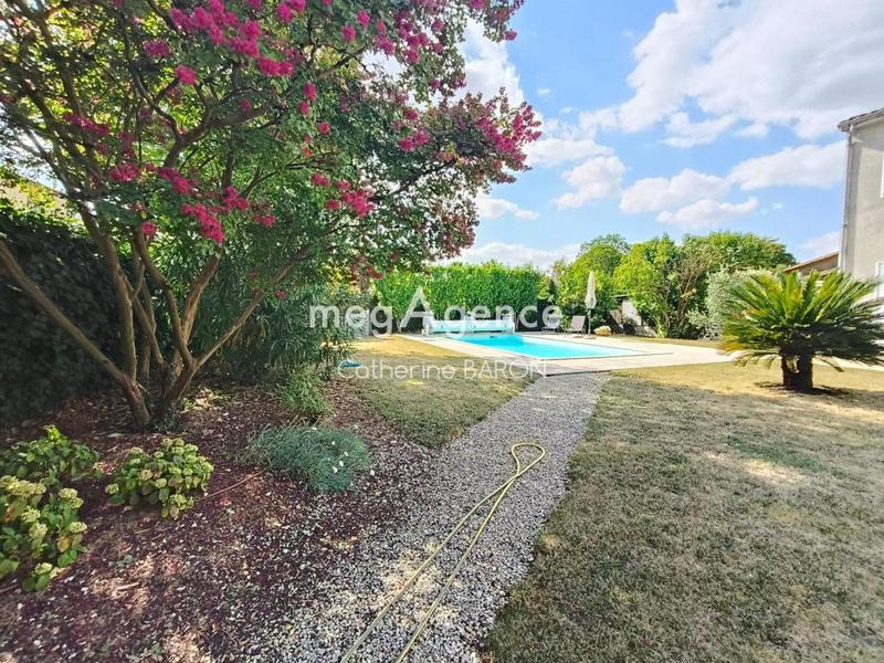 Maison de campagne - 220 m² - 5 pièces