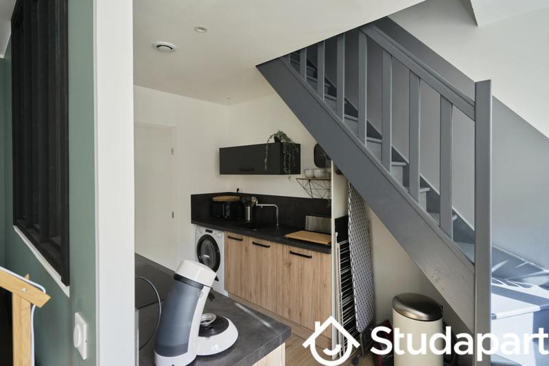 Chambre - 9 m² - 1 pièce