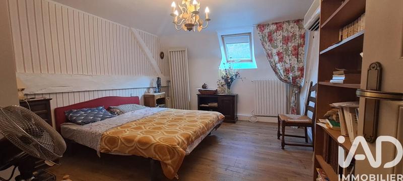 Maison - 280 m² - 9 pièces