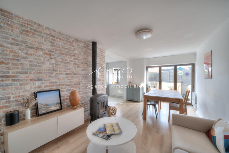 Maison - 102 m² - 5 pièces