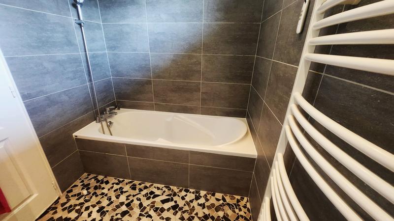 Maison - 220 m² - 5 pièces