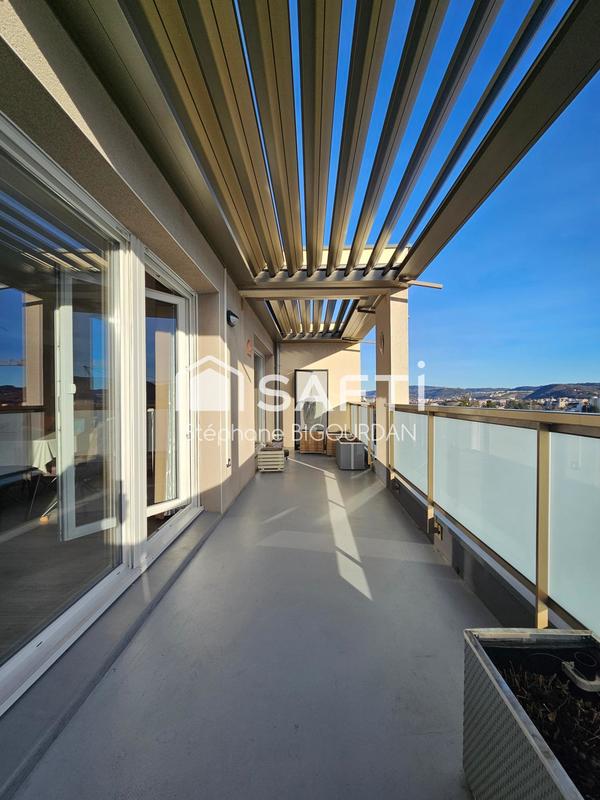 Appartement - 108 m² - 5 pièces