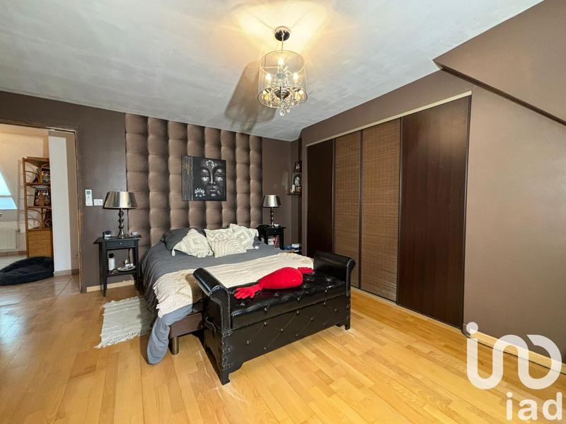 Maison - 166 m² - 6 pièces