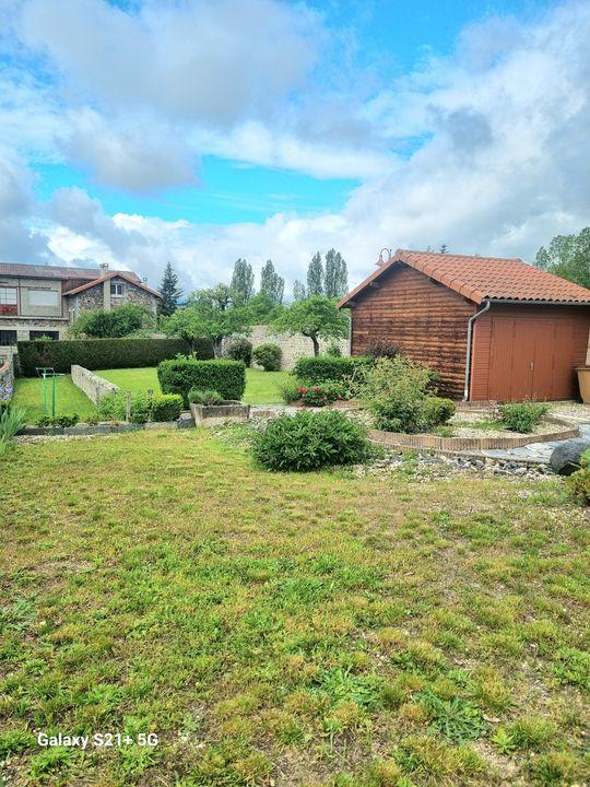 Demeure - 359 m² - 11 pièces