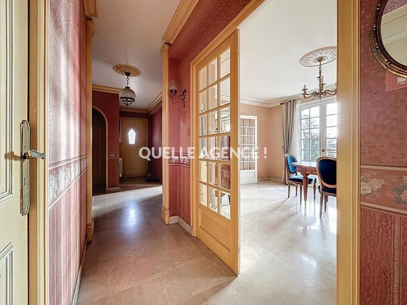 Maison - 141 m² - 8 pièces