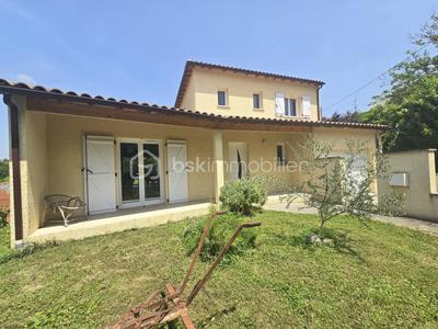Villa - 137 m² - 5 pièces