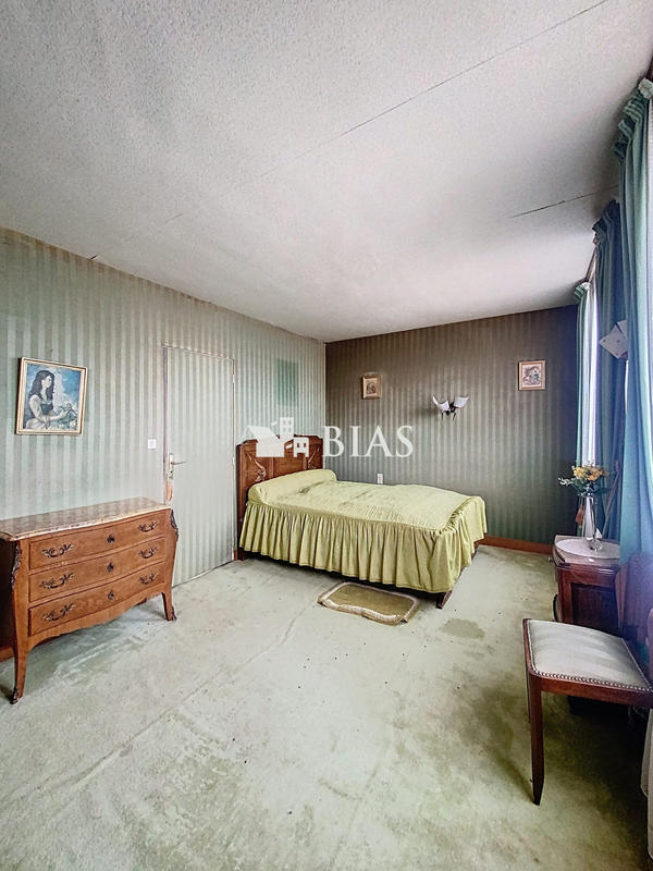 Maison ancienne - 166 m² - 7 pièces