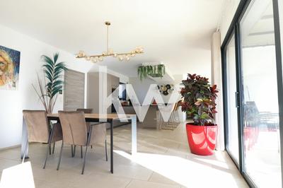 Maison - 111 m² - 4 pièces