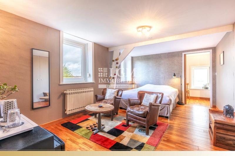 Villa - 256 m² - 5 pièces