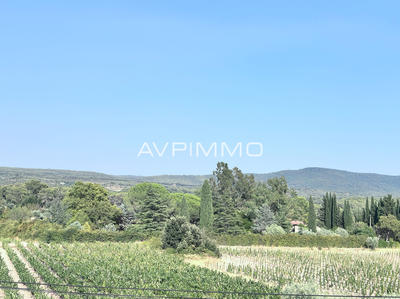 Appartement - 87 m² - 3 pièces