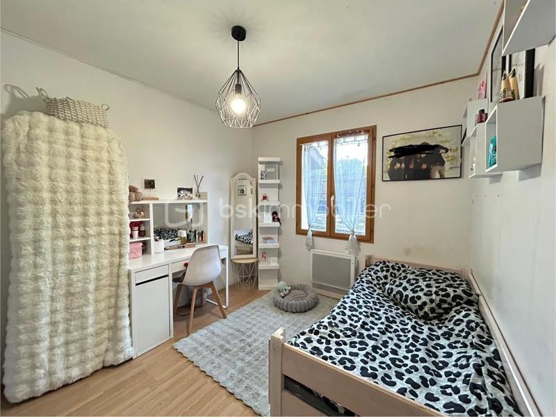 Maison traditionnelle - 140 m² - 7 pièces