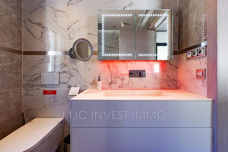 Villa - 257 m² - 10 pièces