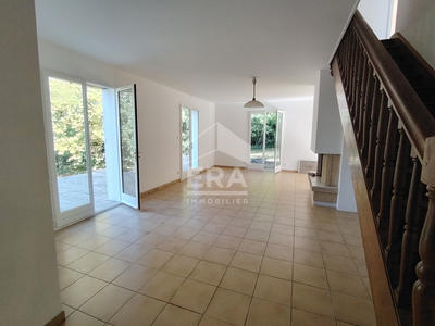 Maison - 146 m² - 6 pièces