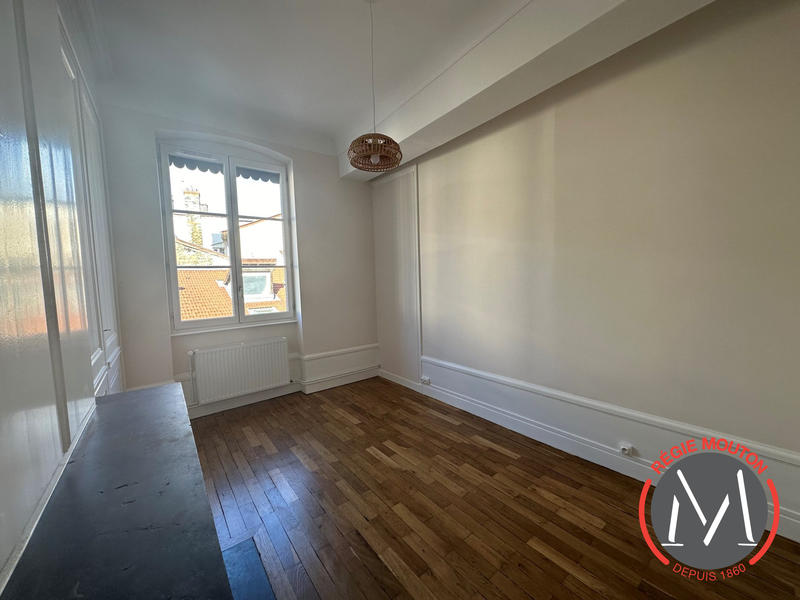 Appartement - 96 m² - 3 pièces